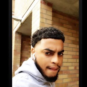 Meet your Posher, Twariq